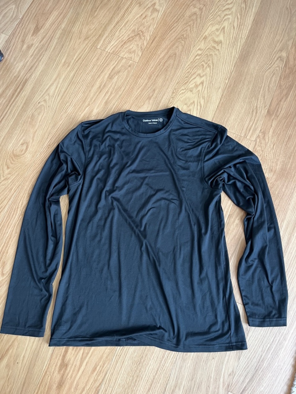 Outdoor Voices Men’s Black Cloudknit Long-Sleeve Performance Shirt size M